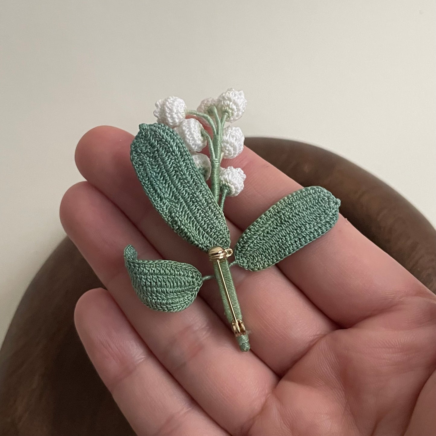 Lily of the valley Broche