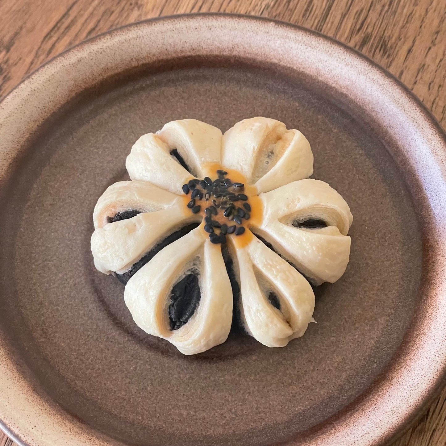 Black Sesame Flower Pastry