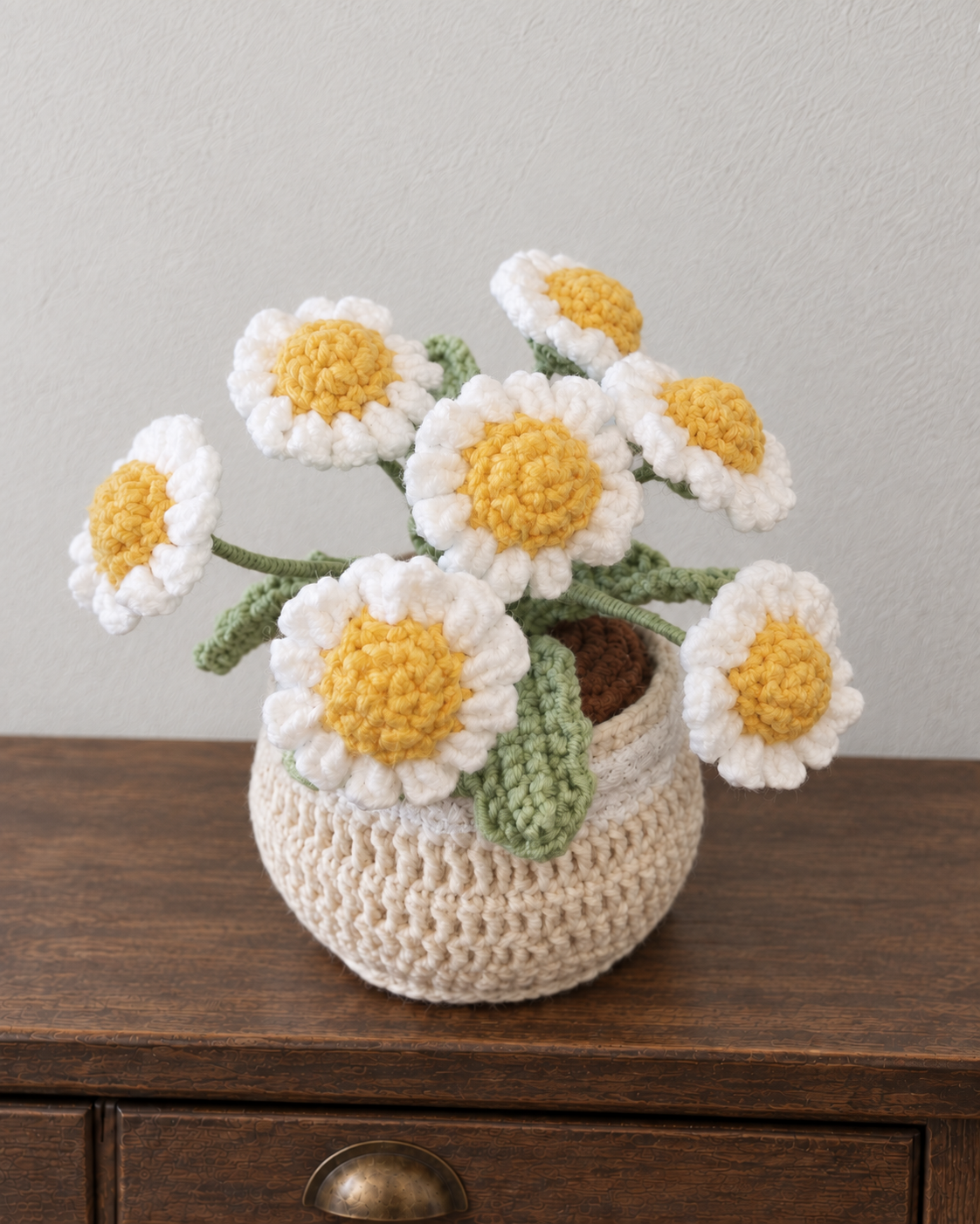 White Daisy Crochet Pot